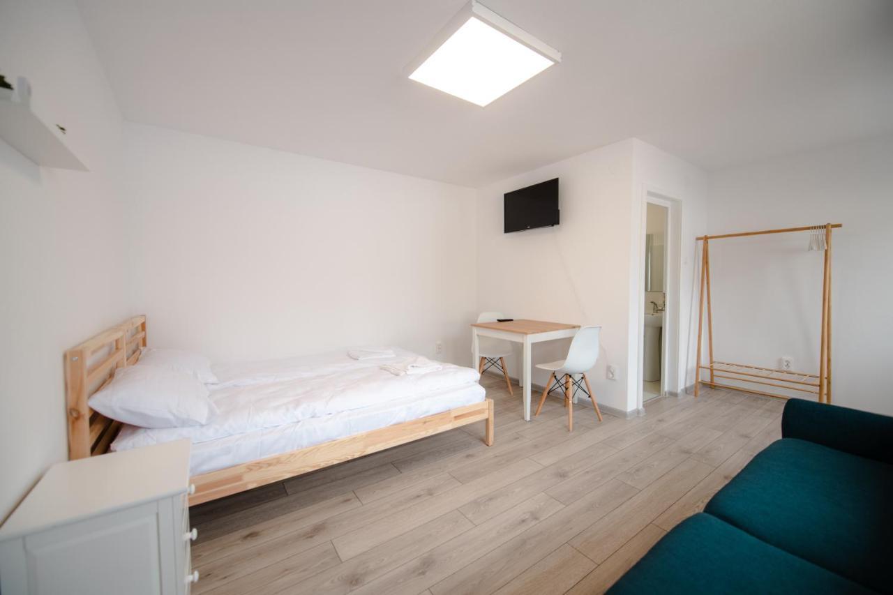 Pixel Guesthouse Tîrgu Secuiesc 外观 照片