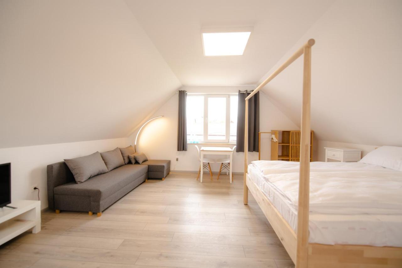 Pixel Guesthouse Tîrgu Secuiesc 外观 照片