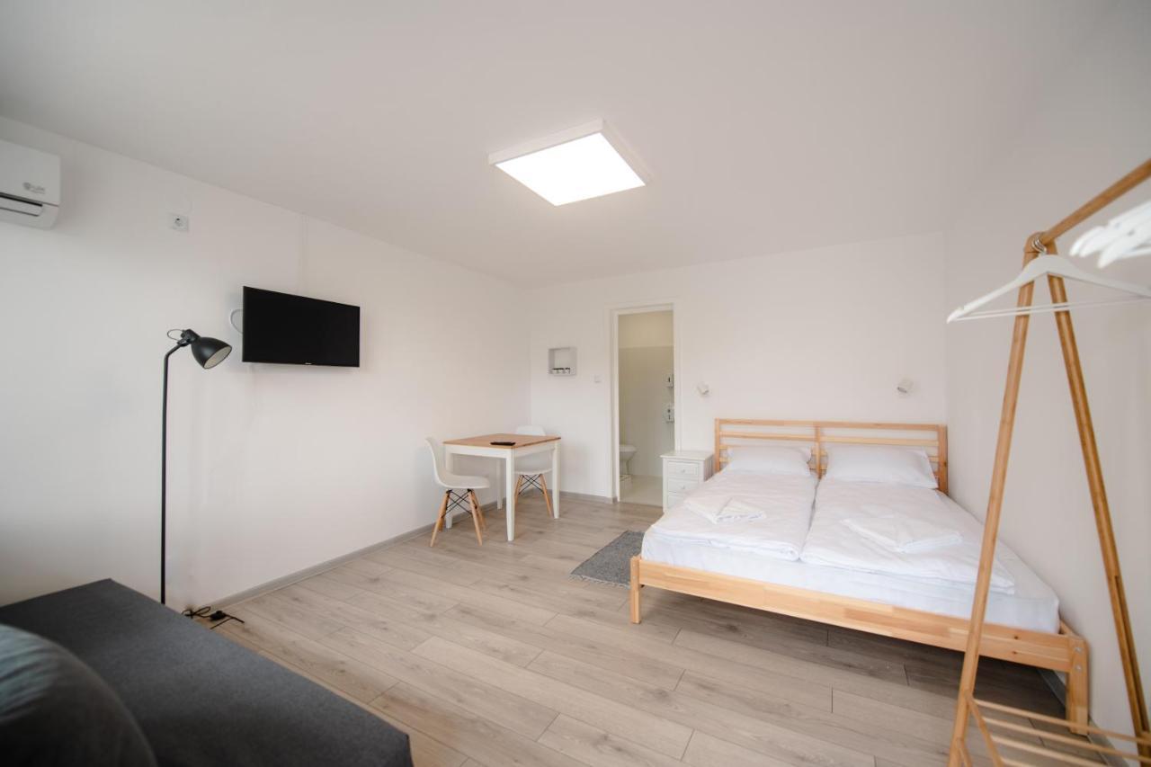 Pixel Guesthouse Tîrgu Secuiesc 外观 照片