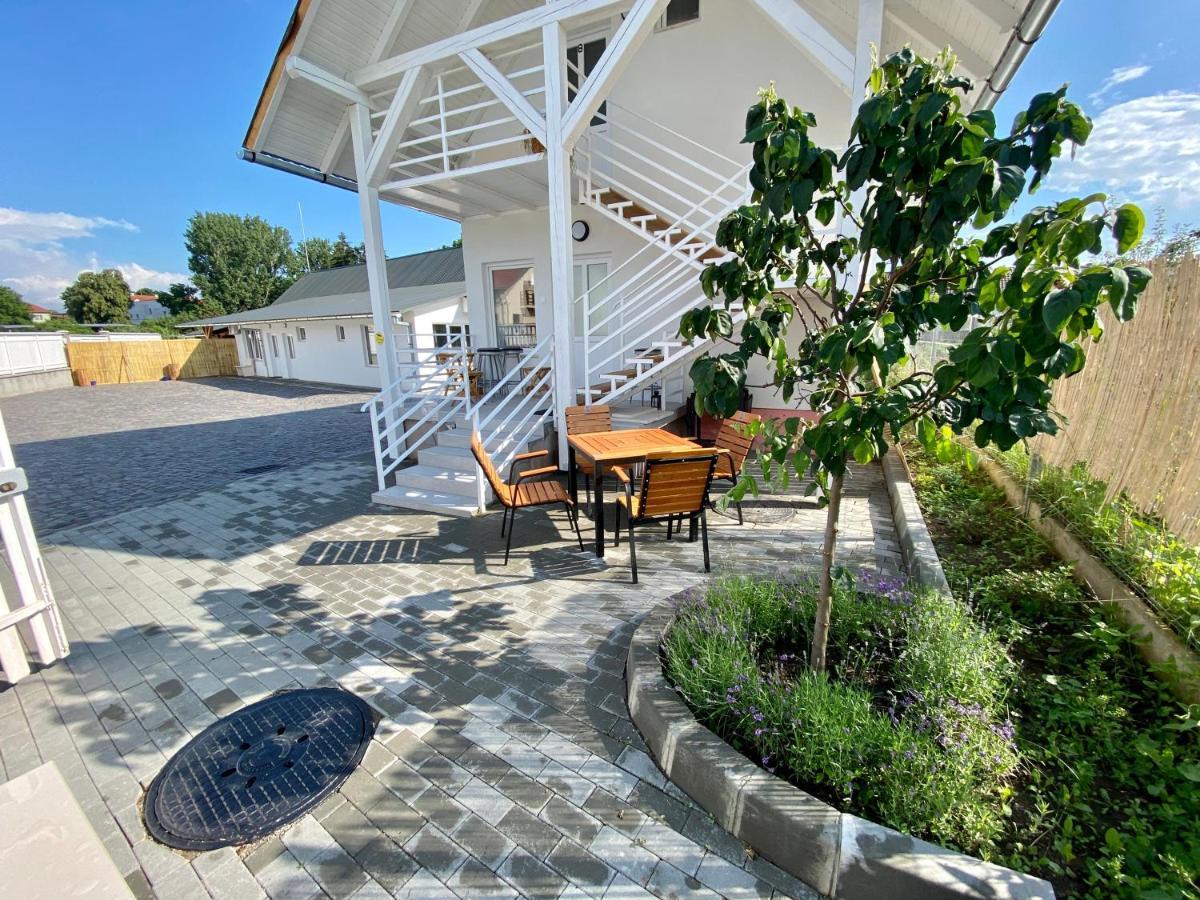 Pixel Guesthouse Tîrgu Secuiesc 外观 照片